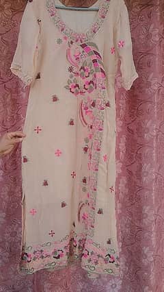 beautiful shirt with dupatta and plane shalwar