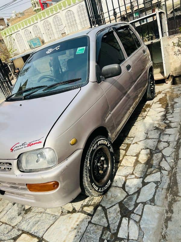 Daihatsu Cuore 2004 1