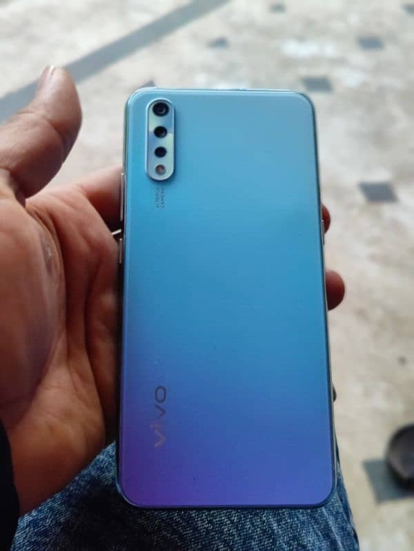 vivo s1 4/128gb 0