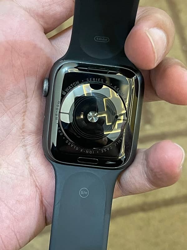 apple watch series 4 44mm 3