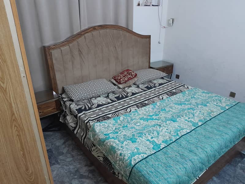 2 bed set | wooden bed set | side tables | king size bed | furniture 0