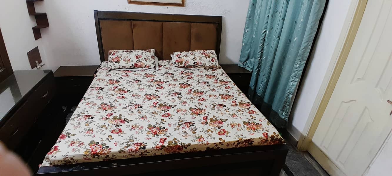 2 bed set | wooden bed set | side tables | king size bed | furniture 11