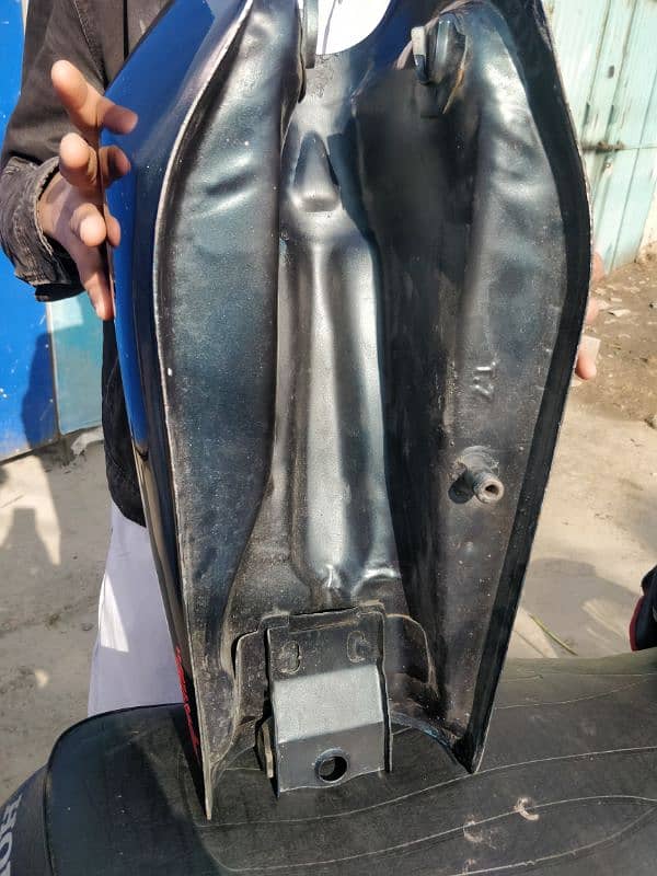 HONDA 125 CUT TANK 9