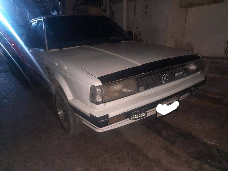 Nissan Sunny 1987 3