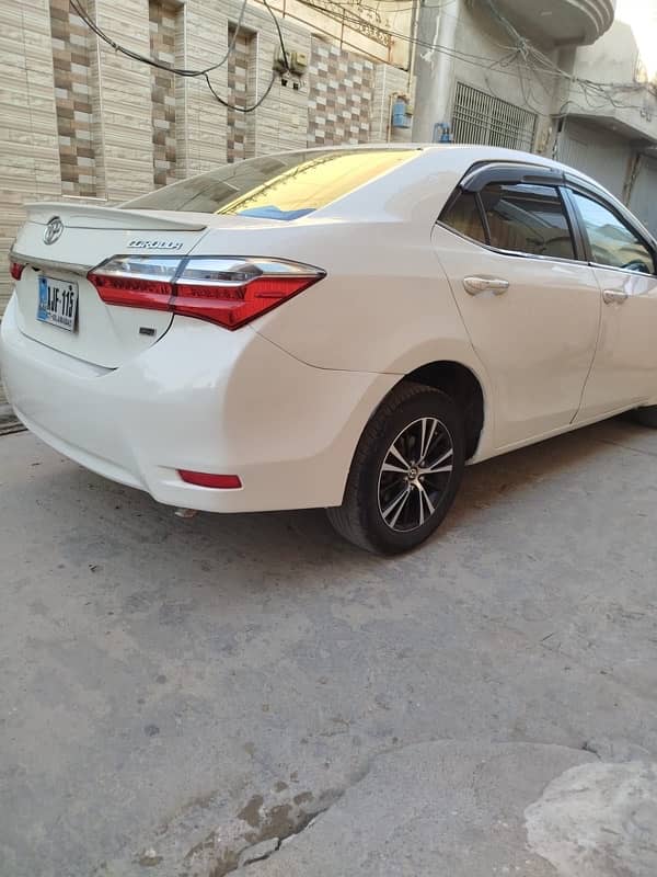 Toyota Corolla GLI 2018 call nbr 03360523357 4