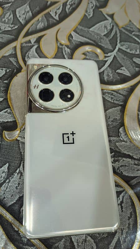 OnePlus 12 5g 1