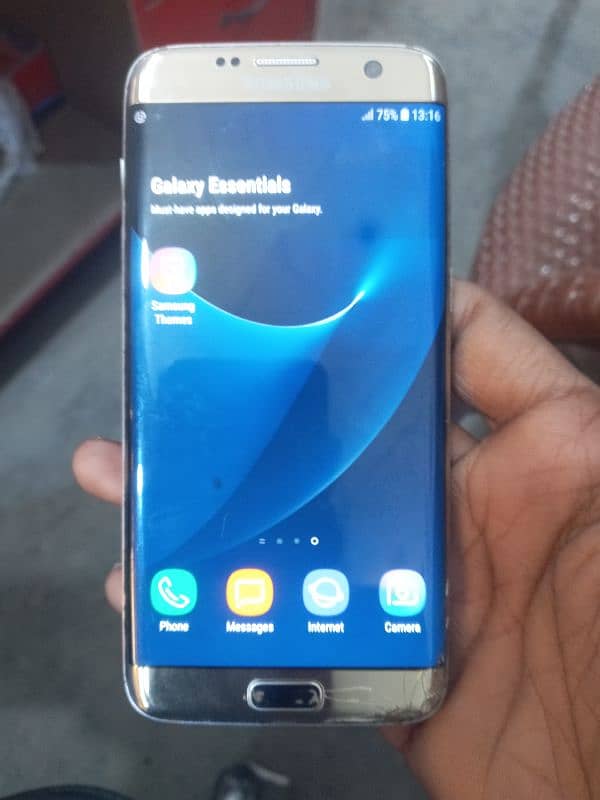 s7edge samsung all ok used only minorr break 1