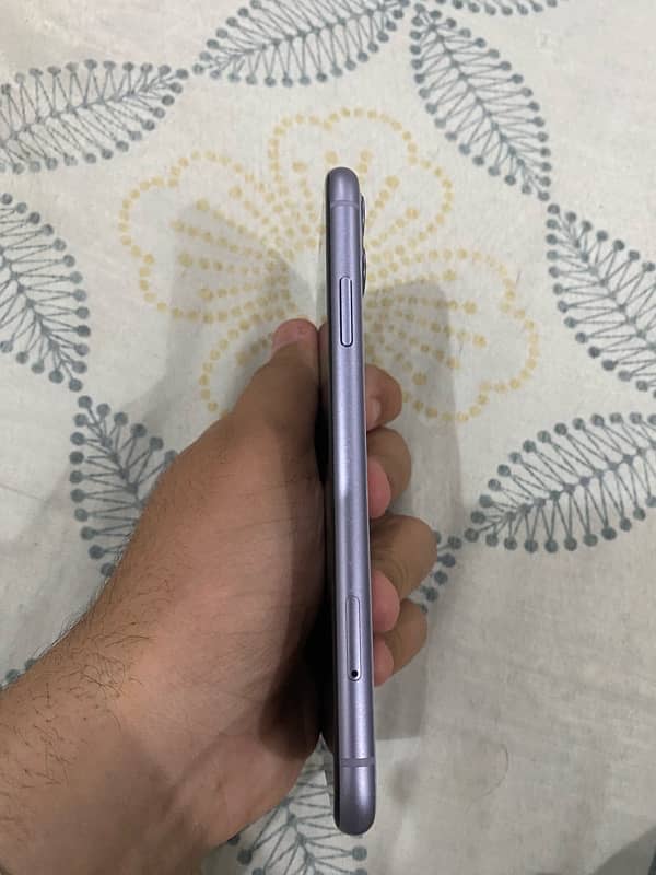 iPhone 11 128 GB FU 3