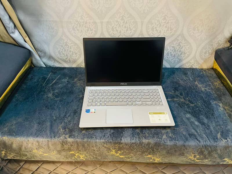 Asus VivoBook 11th Gen i5 Slim Look 512 SSD 16GB Ram: 3