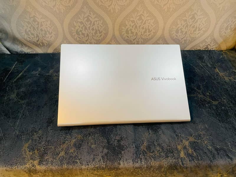 Asus VivoBook 11th Gen i5 Slim Look 512 SSD 16GB Ram: 4