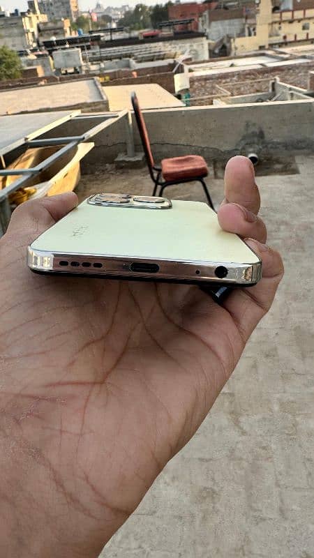 InfinixHot40i condition 10/10 5