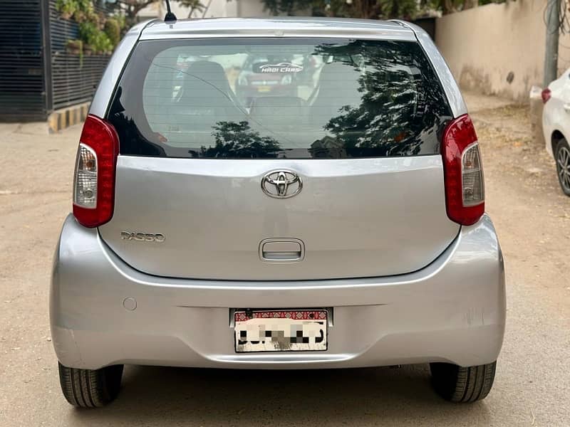 Toyota Passo 2014 New shape Silver One owner 100% original body 1