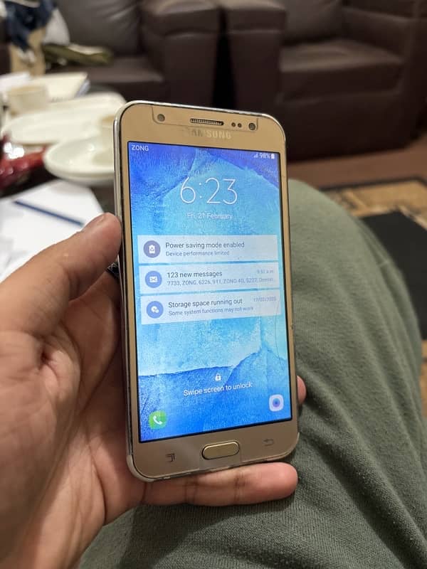 SAMSUNG J5 GOOD CONDITION 1