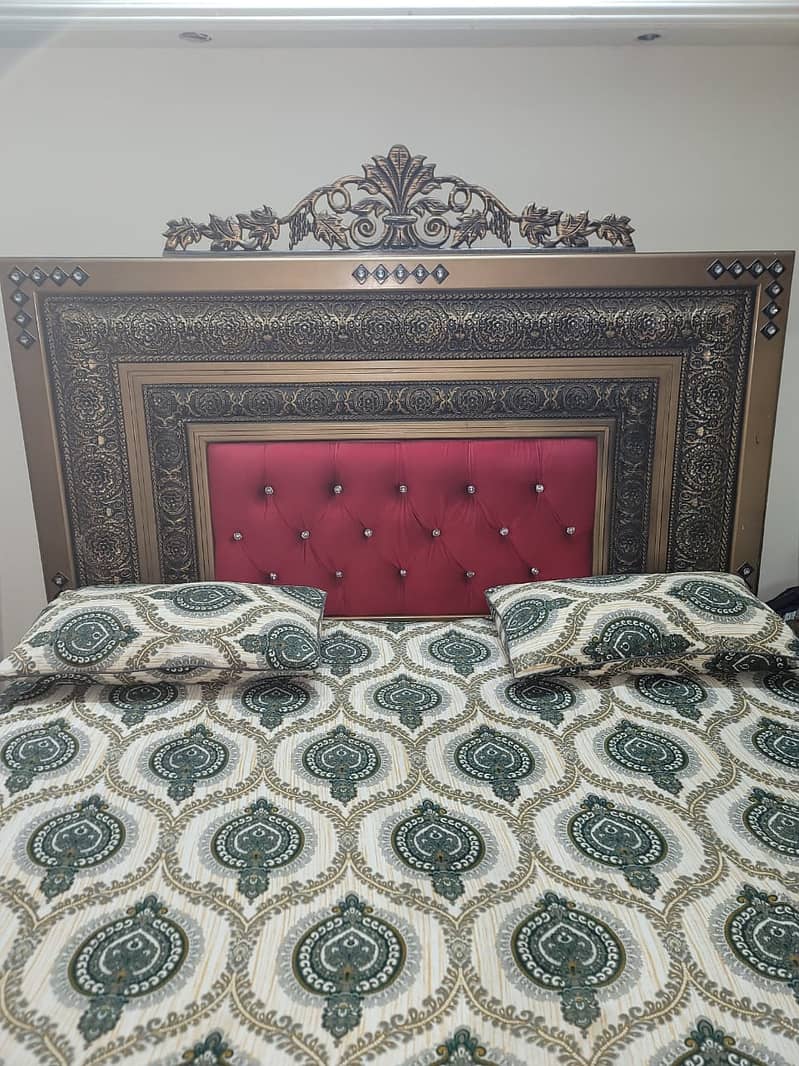 Bed Set - King Bed Set - Dressing and Side Tables 0