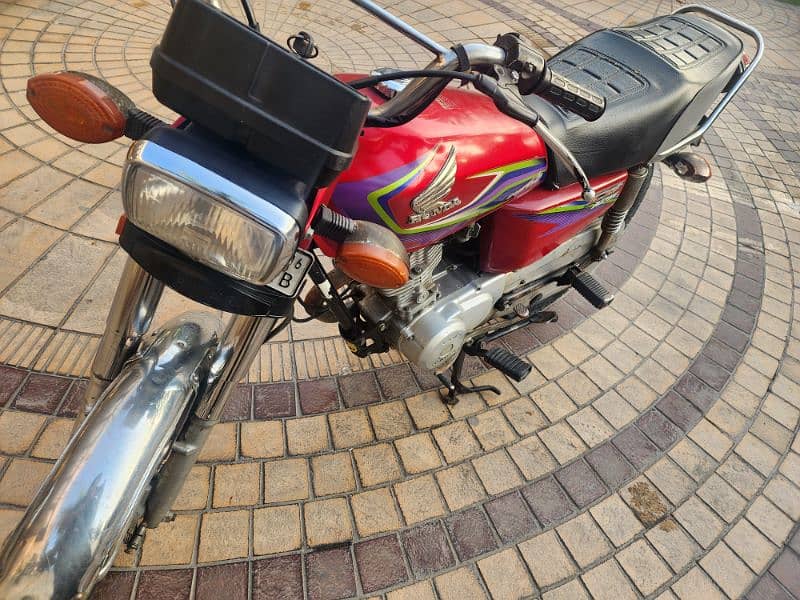 Honda CG-125 2016 6