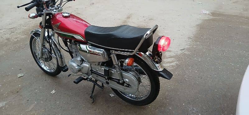 Honda CG 125 Special Edition Red Colour Unused Bike And Unregistered 1