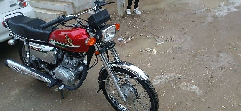 Honda CG 125 Special Edition Red Colour Unused Bike And Unregistered 3