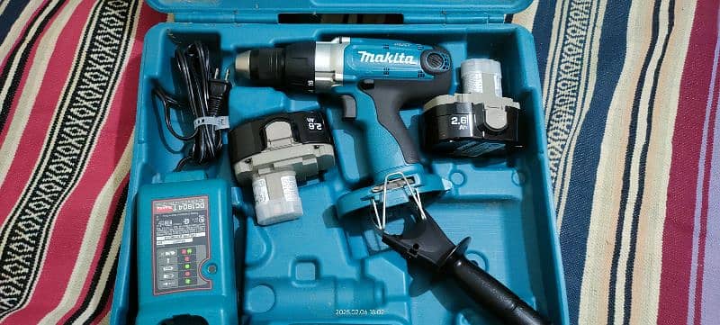 makita cordless drill 0