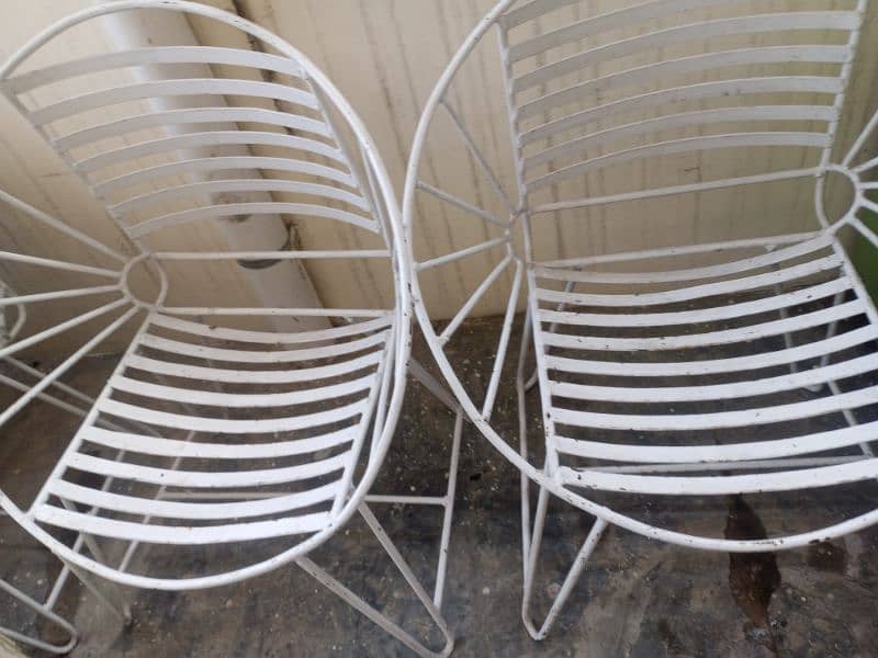 garden chairs 0