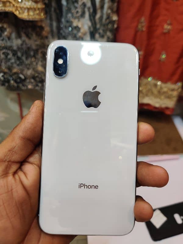 Iphone X 64 GB non pta All ok koi foult ni hai mobile ma 1