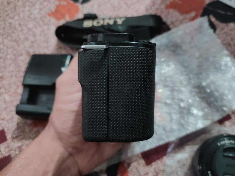 Sony Zve10 With Kit Lens 16-50mm 9