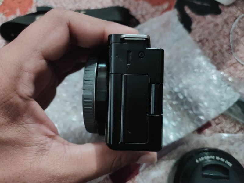 Sony Zve10 With Kit Lens 16-50mm 13