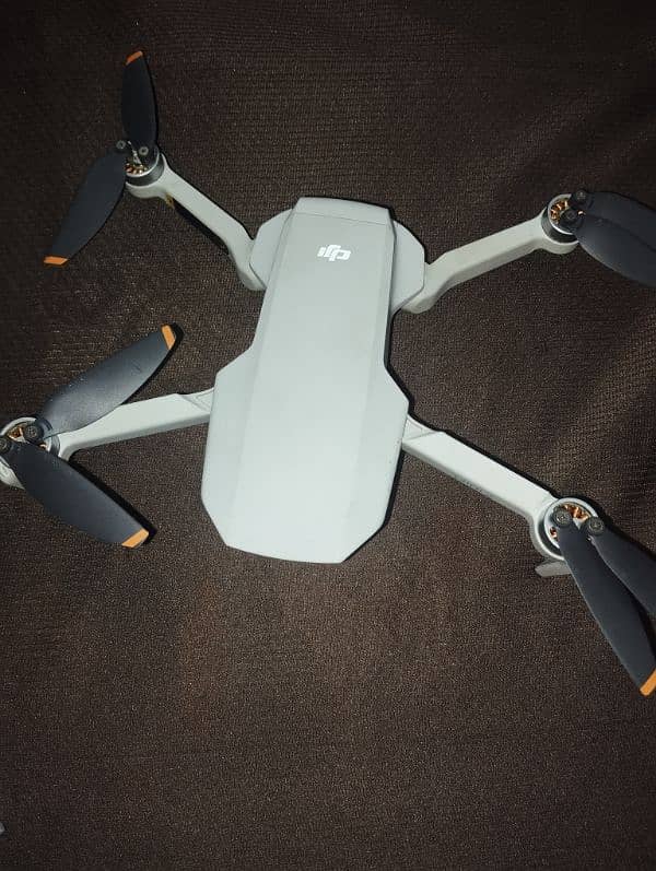 DJI Mini 2 fly more combo 8