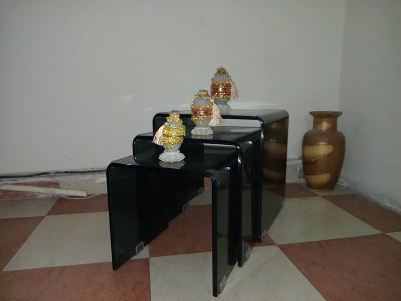 NESTING TABLE/BLACKISAH/MIRROR 0