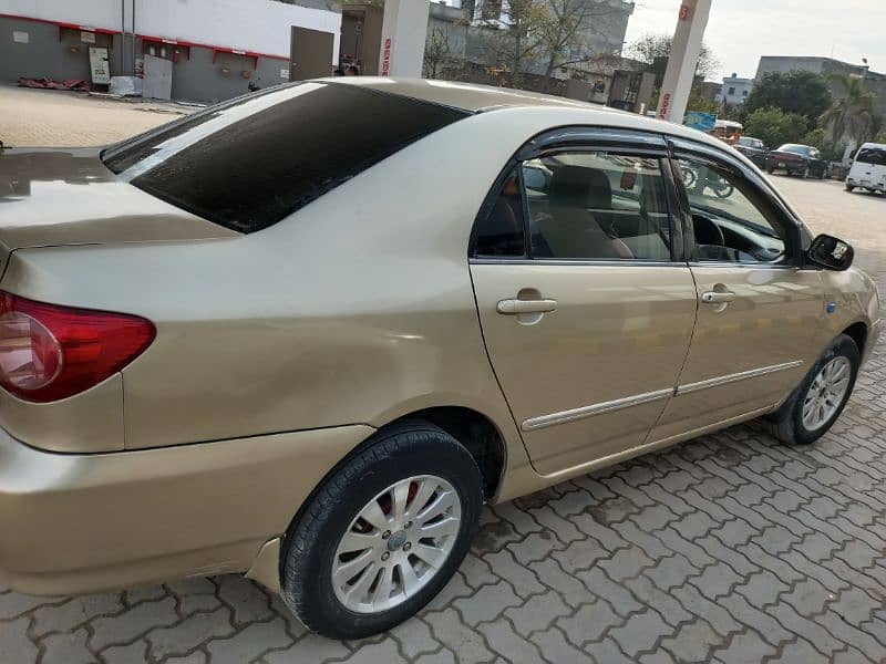 Toyota Corolla Altis 2005 5