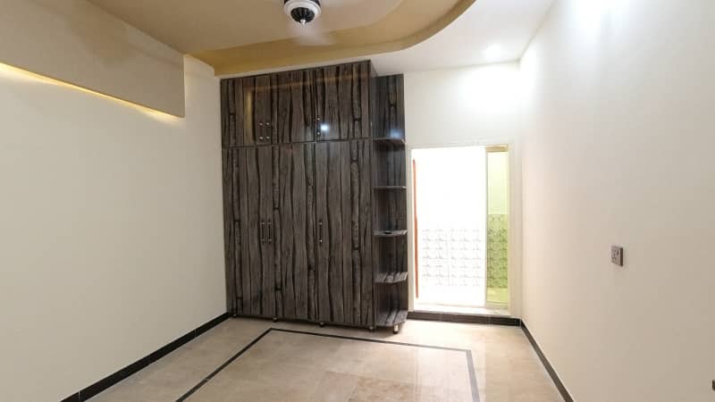 Luxury 5 Marla Furnished House, All Facilities For Sale 20