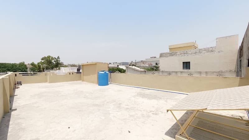 Luxury 5 Marla Furnished House, All Facilities For Sale 38