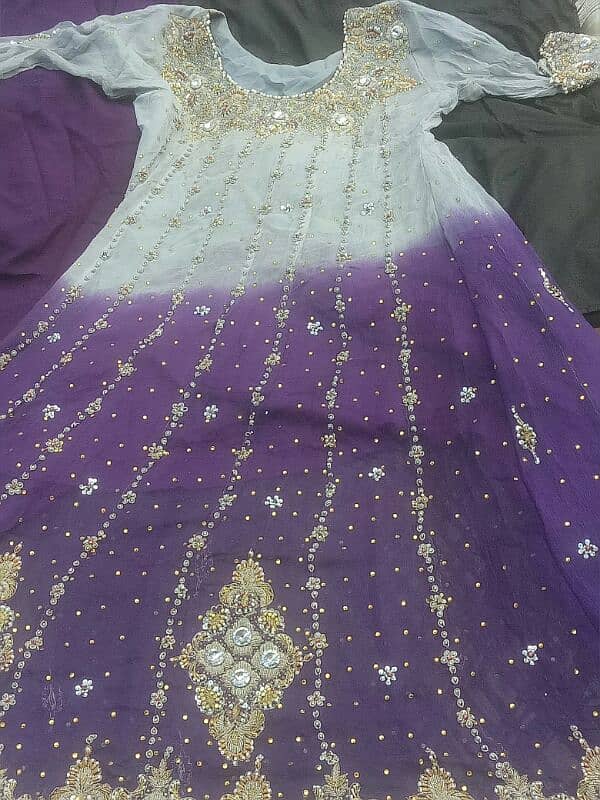 chiffon Maxi +3piece walima Bridal bilkul new he ha 1 baar use ki ha 3