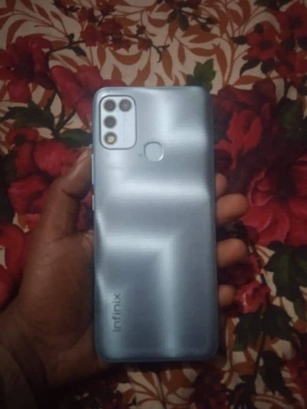 Infinix hot10 play with 6000mah battery 0