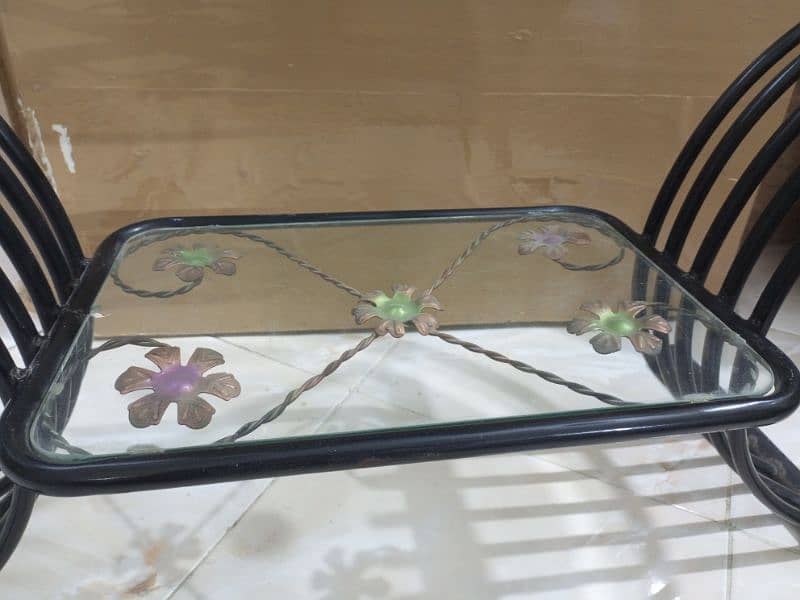 Stunning Glass Table for Sale - Excellent Condition 2