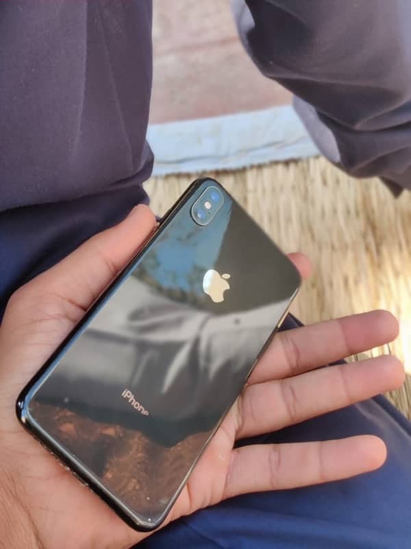 iphone xsmax 256Gb pta approve 3