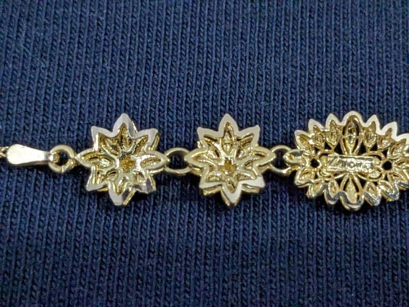 Gold Bracelet made my Qasmia jewllers 11