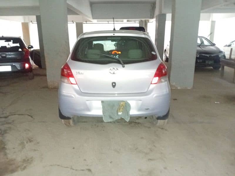 Toyota Vitz 2009 1