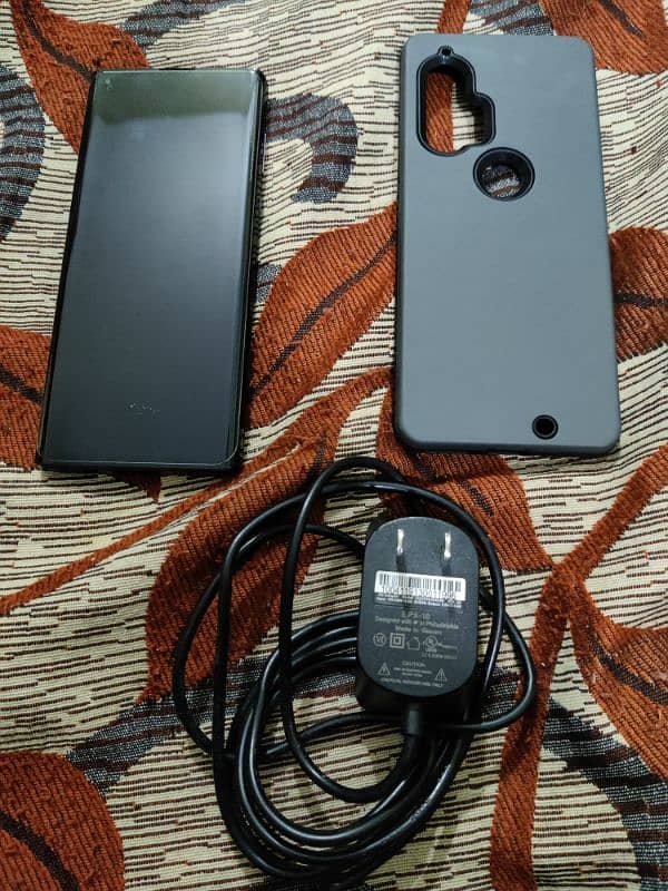 Motorola edge plus 2020 3