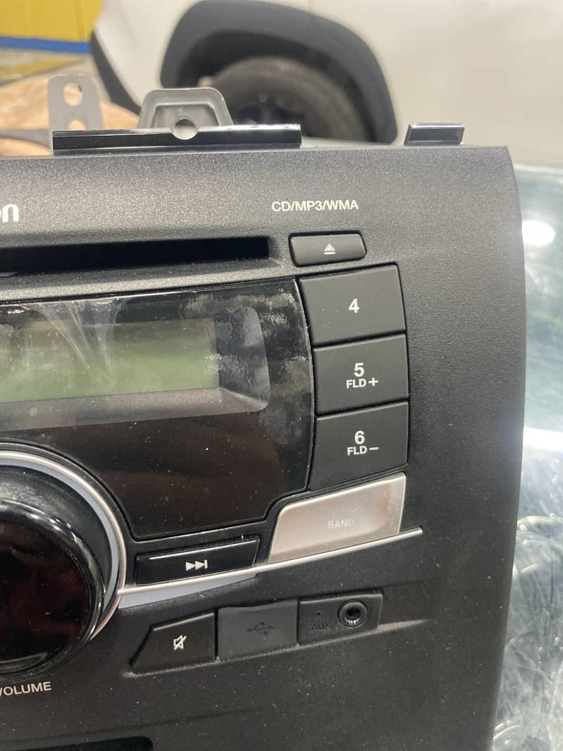 Suzuki wagonR genuine mp3 player for sale 1