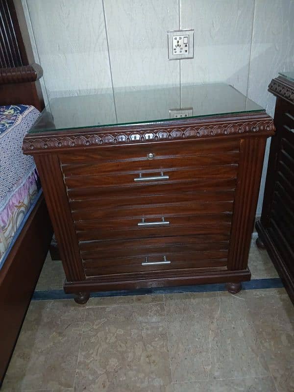 bedroom set 0