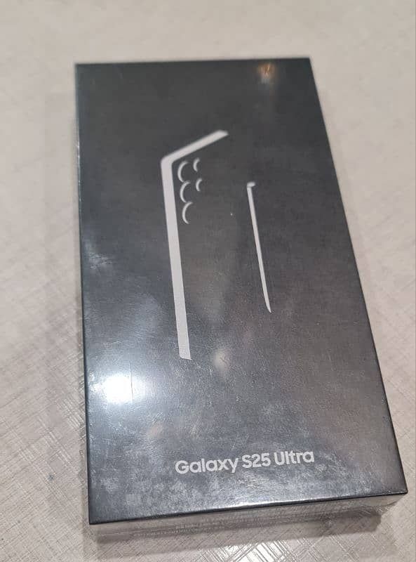 samsung s25 ultra 512gb official pta with buds 3 ,titanium grey,sealed 0