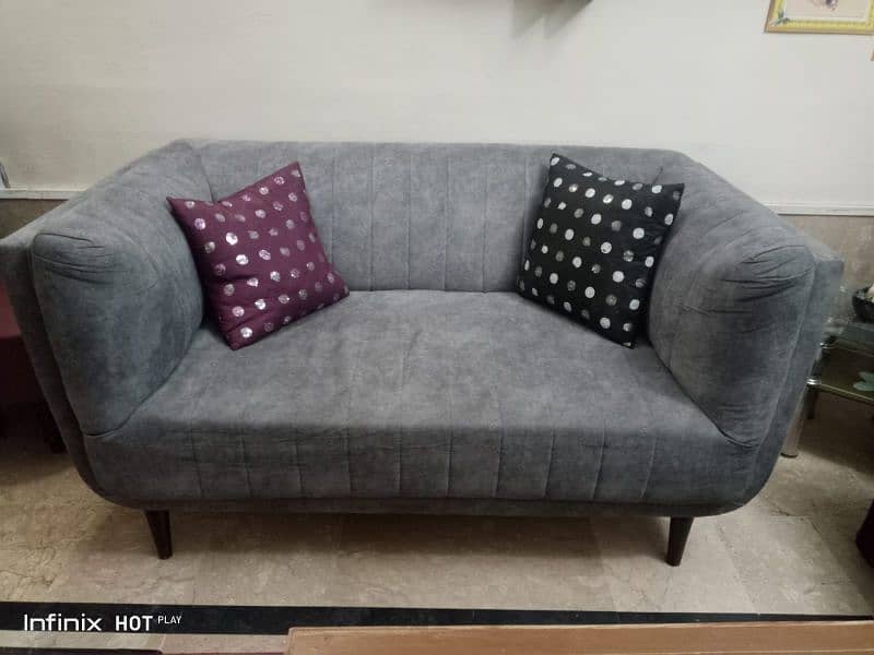 Turkish sofa 2 seater 0