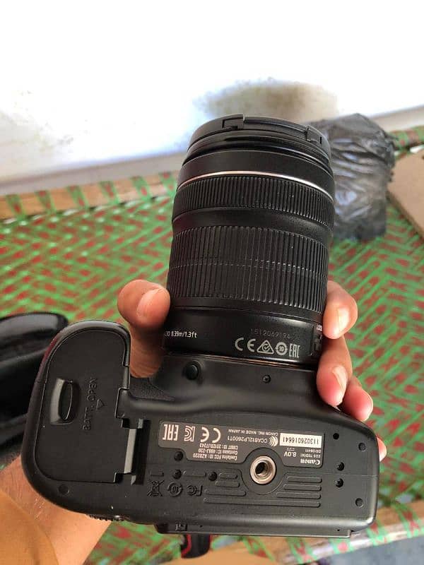 canon eos 70d genuine condition 2