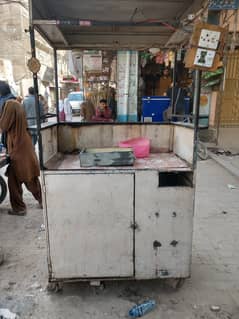 Fries counter with 3 friea cooker machine