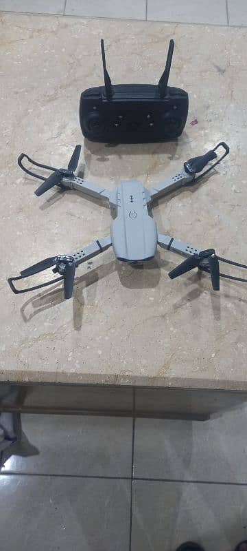 stable folding drone with camera 0