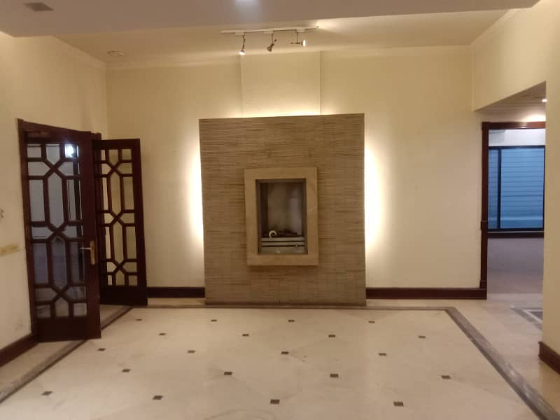 1Kanal W Block owner Build Beautiful House For Sale DHA Phase 3 12