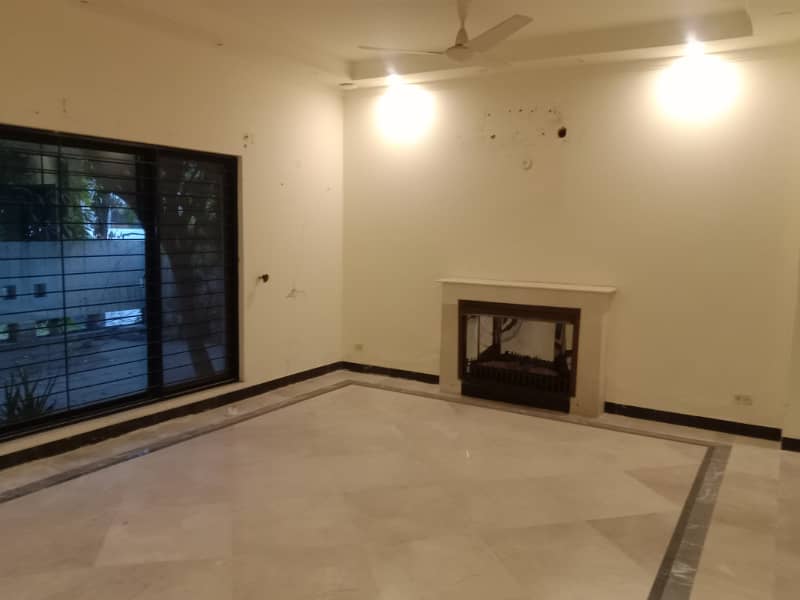 1Kanal W Block owner Build Beautiful House For Sale DHA Phase 3 15