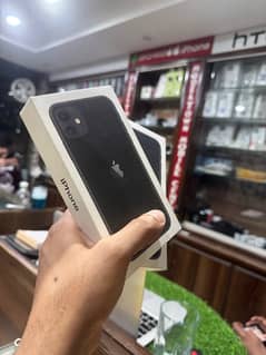 iphone 11 black 64 gb box pack factory unlock