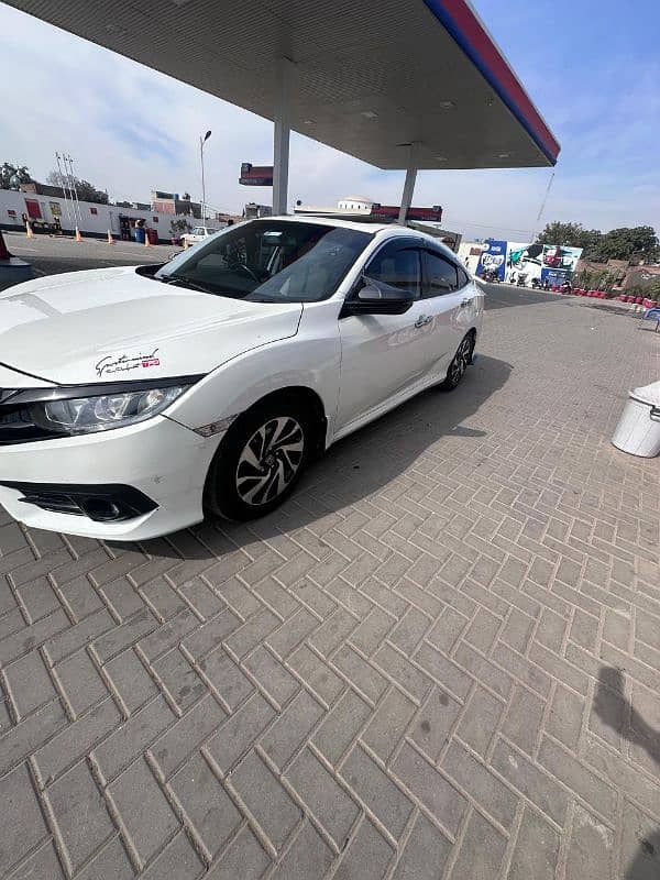 Honda Civic Oriel 2017 4