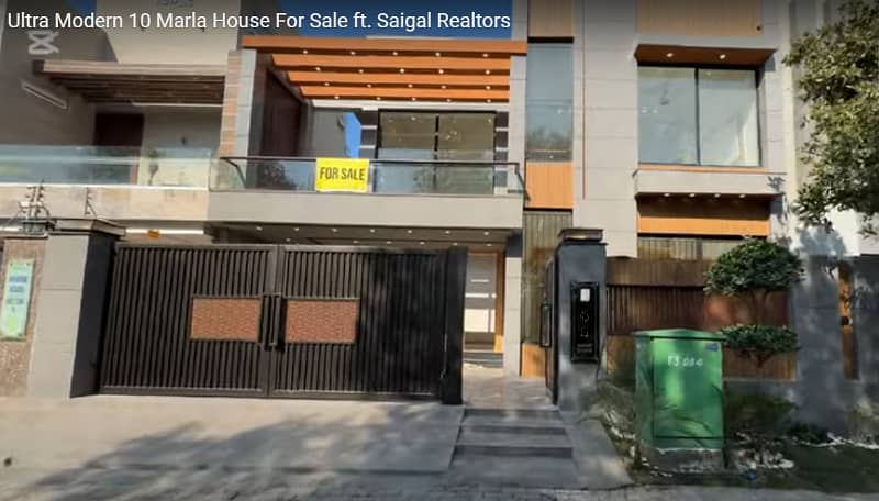 Luxury 10 Marla Modern House for Sale Near Eiffel Tower, Bahria Town Lahore 0